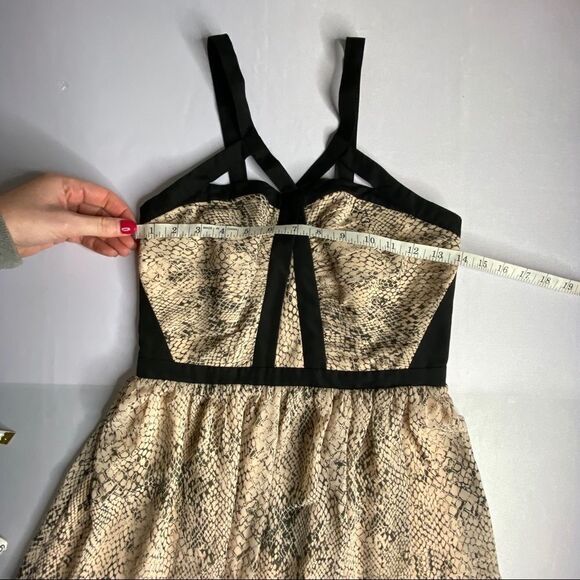 NWT Coast Women's Snake Print Floaty Strappy Fit & Flare Dress Blush Pink Size 4 - Picture 12 of 12